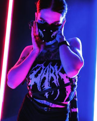 @bladexlines x @dark_concept_store x @notorixz Šála se dá nosit různě!